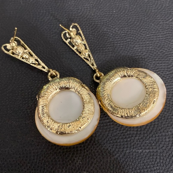 Vintage Gold tone, acrylic Yellow & rhinestone pierced dangling earrings - Picture 3 of 7